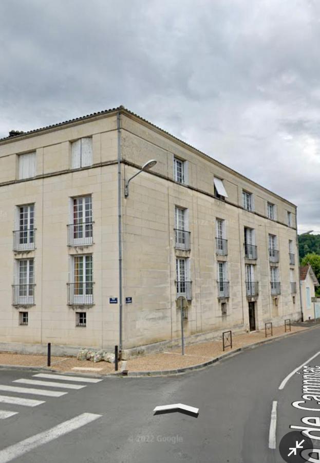 Appartement Familial Proche D'Un Site Historique Périgueux Екстериор снимка
